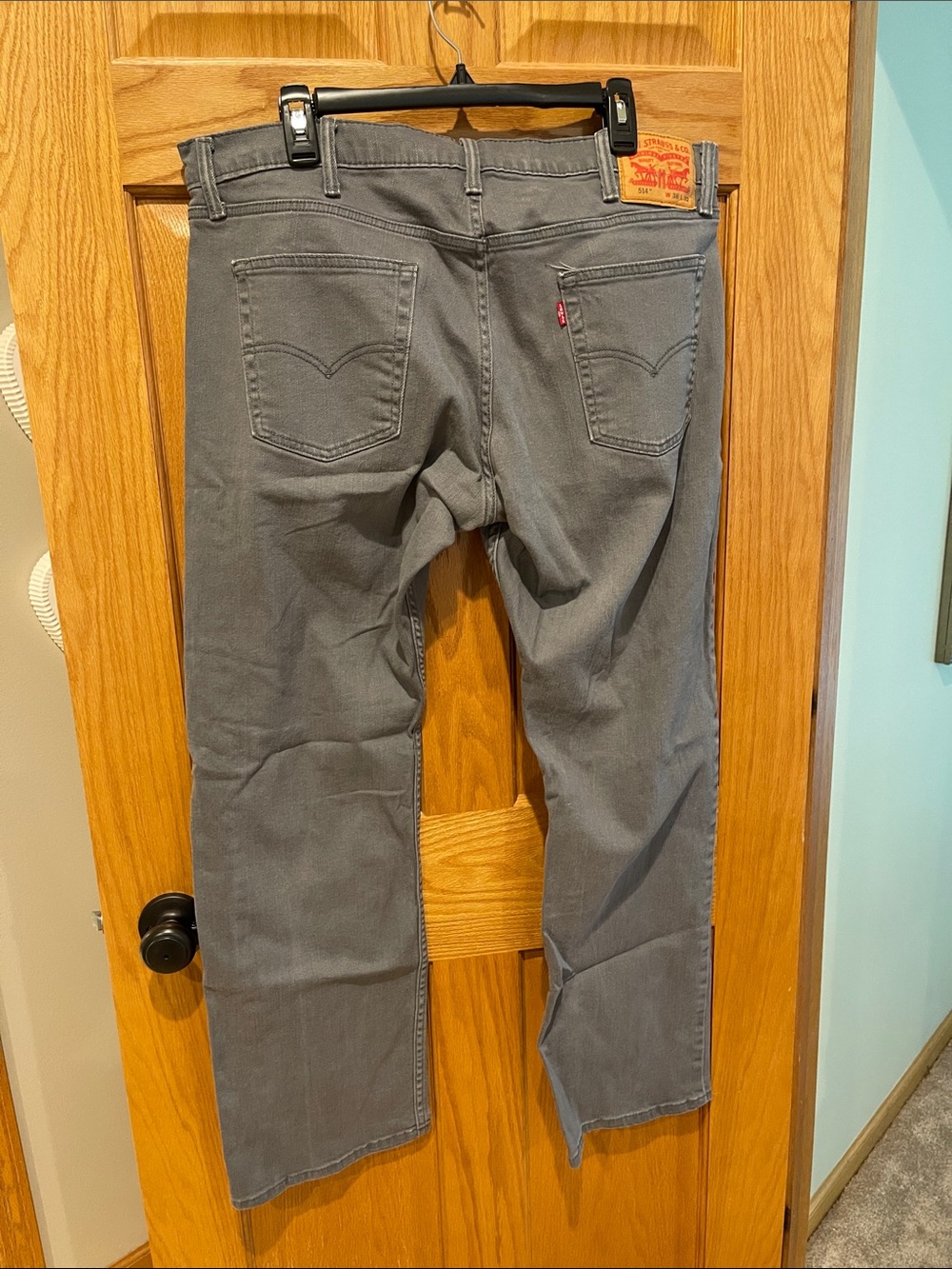 Men’s 514 38X32 grey Levi jeans good condition